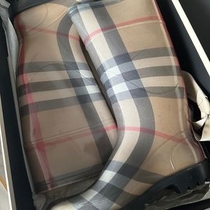 Burberry Rainboots